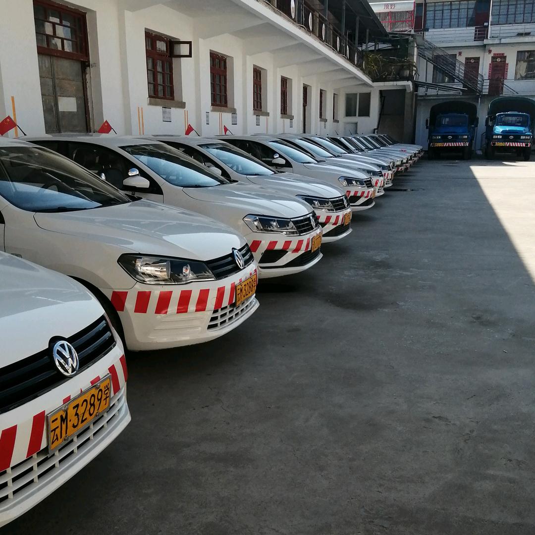 施甸成达驾校教练：赵剑民