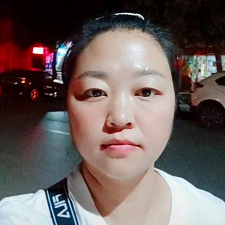 美女侠客