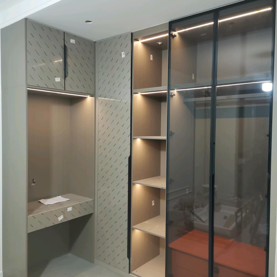 家具安装师_242296324