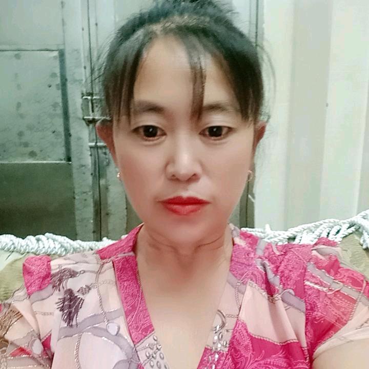 商姐，每晚9:10开播。