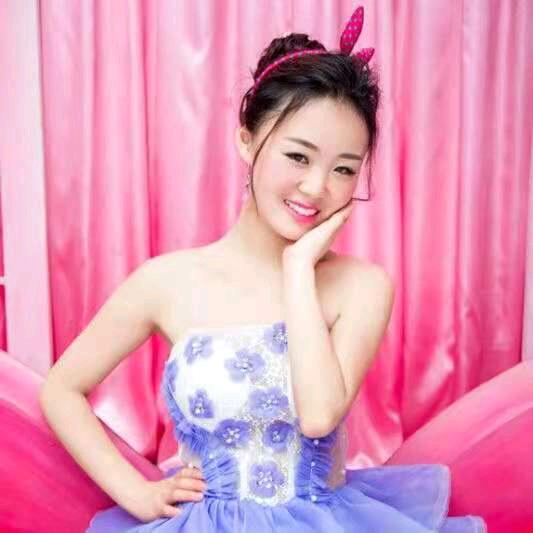 杨杨；