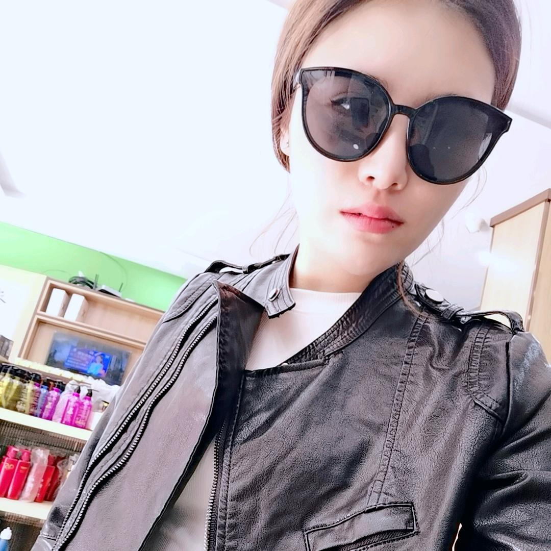 小赵爱吃香菜🌿