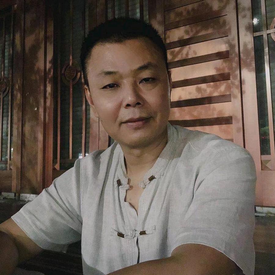 大师兄何印平