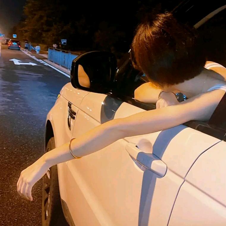 忆  倾城
