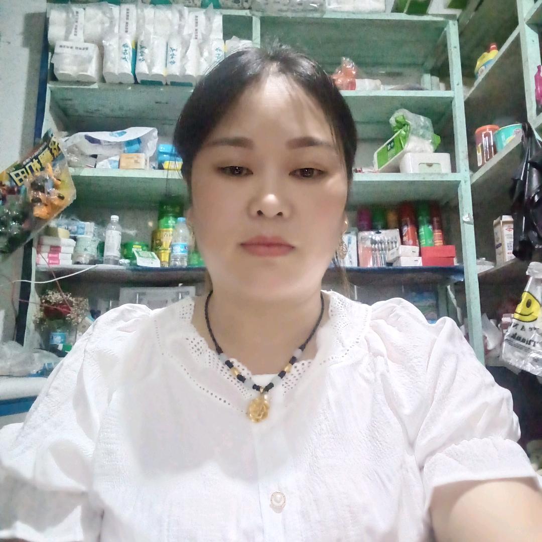 芳姐.