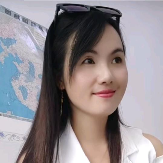 我是卖小猪的老板娘 😊😊