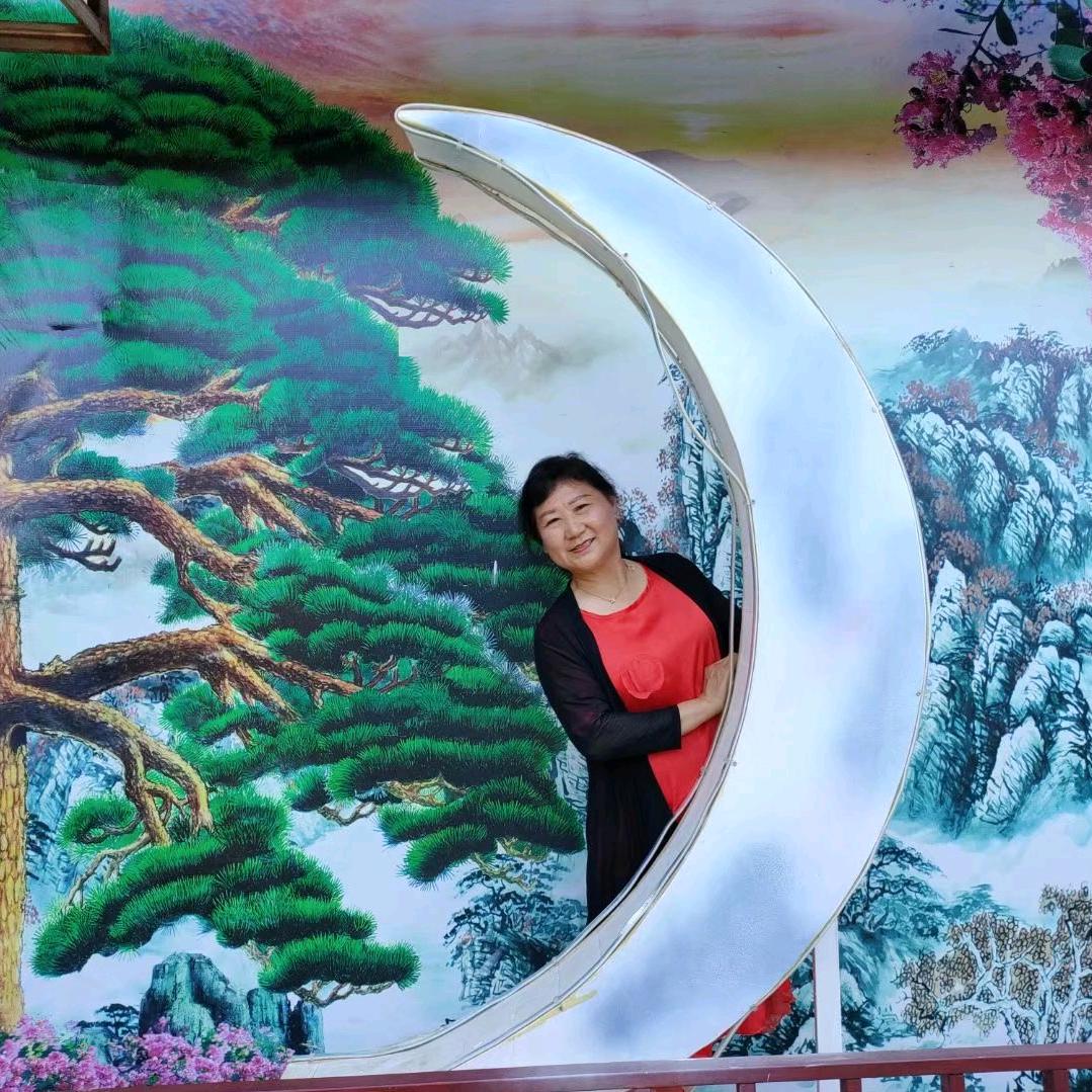 英子
