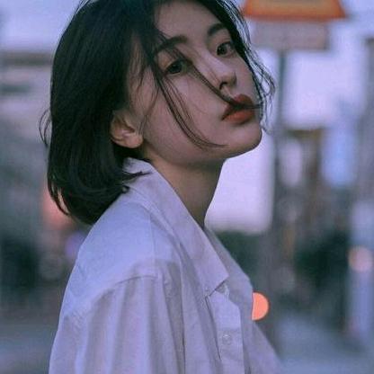 黎明下的是晚秋
