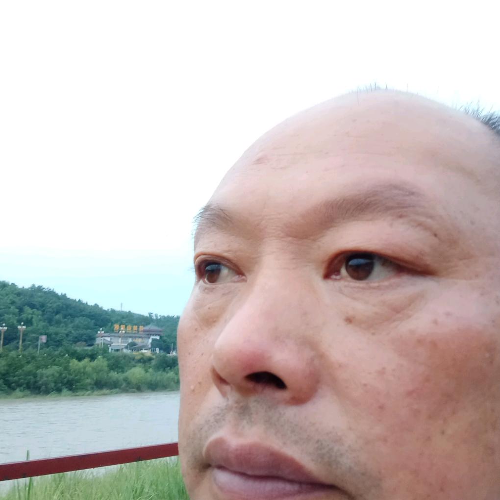 麟，