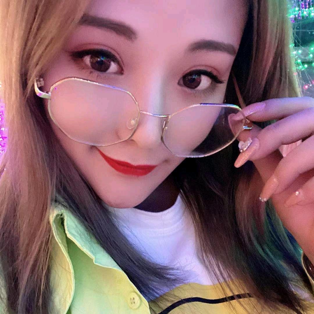 清柠指语 美甲 美睫皮肤管理