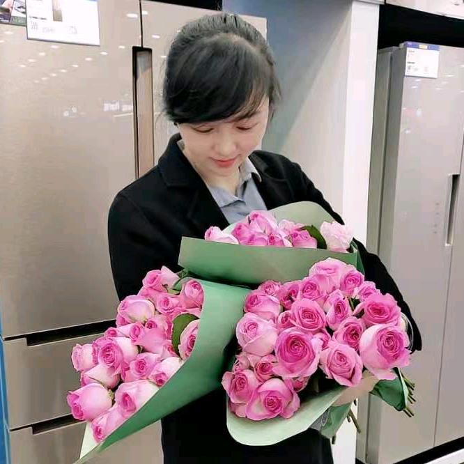 凌云家电广场翠姐