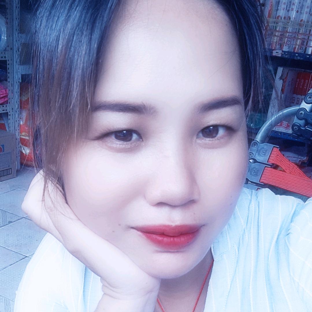 花婆婆（深夜街边螺蛳粉）