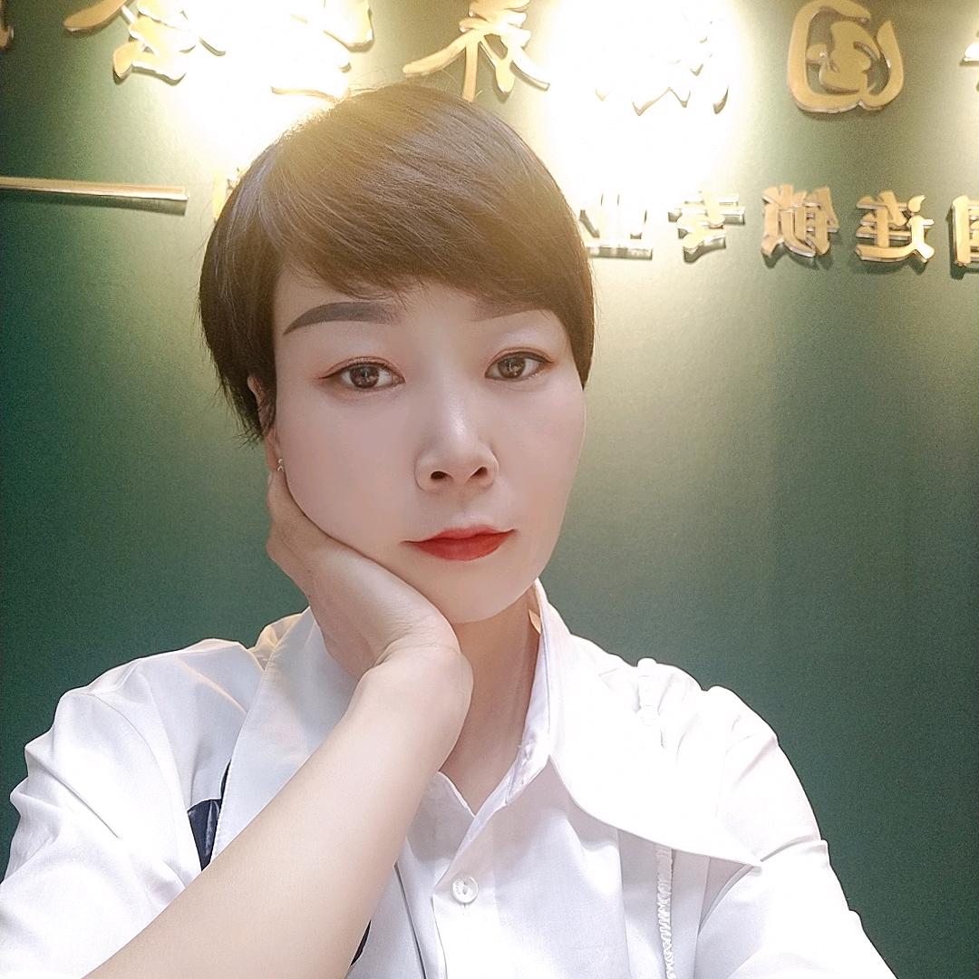修姿曼美体护肤丁娟
