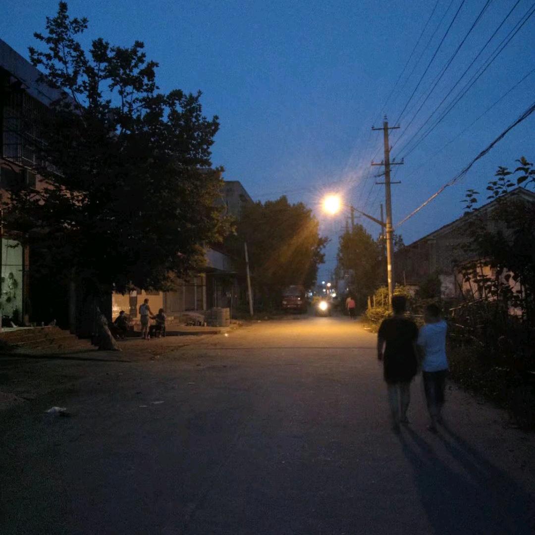 阿芳
