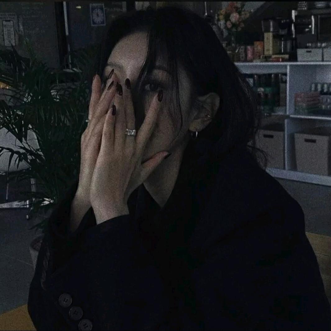 李秋辞~