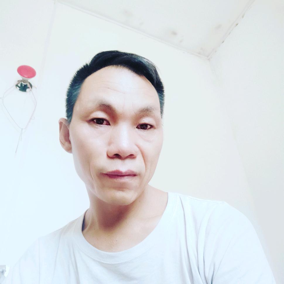《爱你一生》