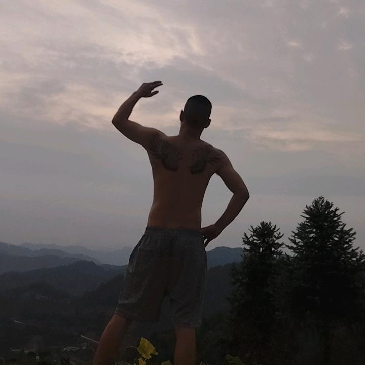 ꦿ࿐刚刚ꦿ᭄࿐那是谁ꦿ᭄