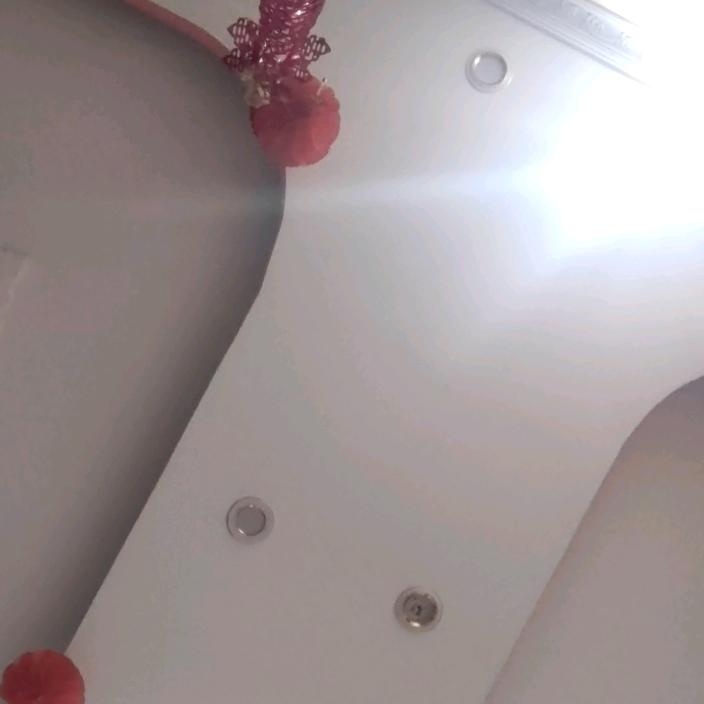 王