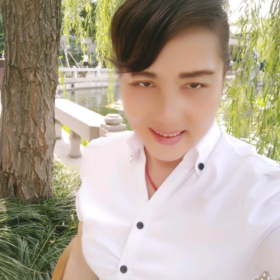 泓妤画家