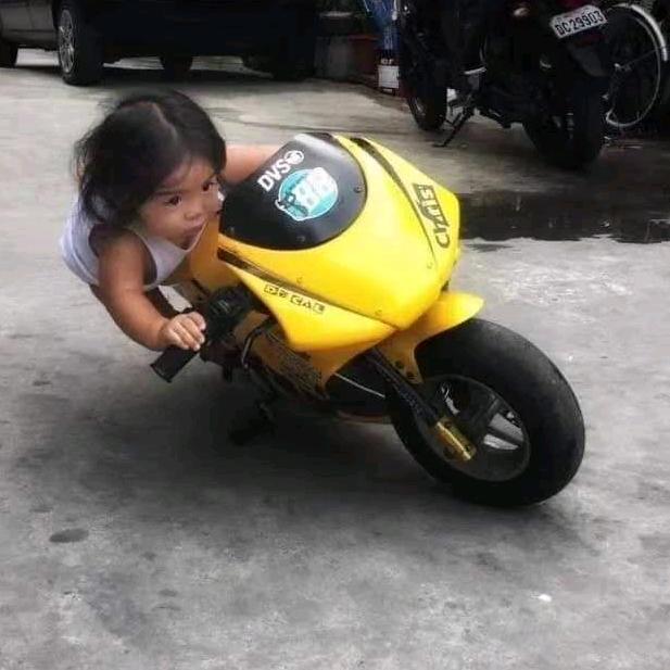 - ̗̀ ☺︎ ̖́-