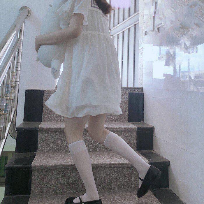 默默