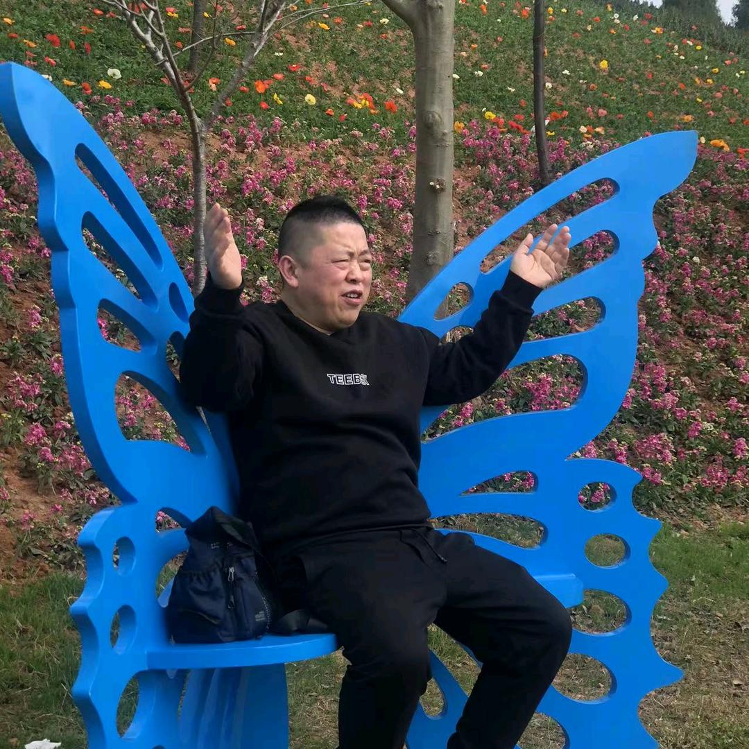 小骆伊