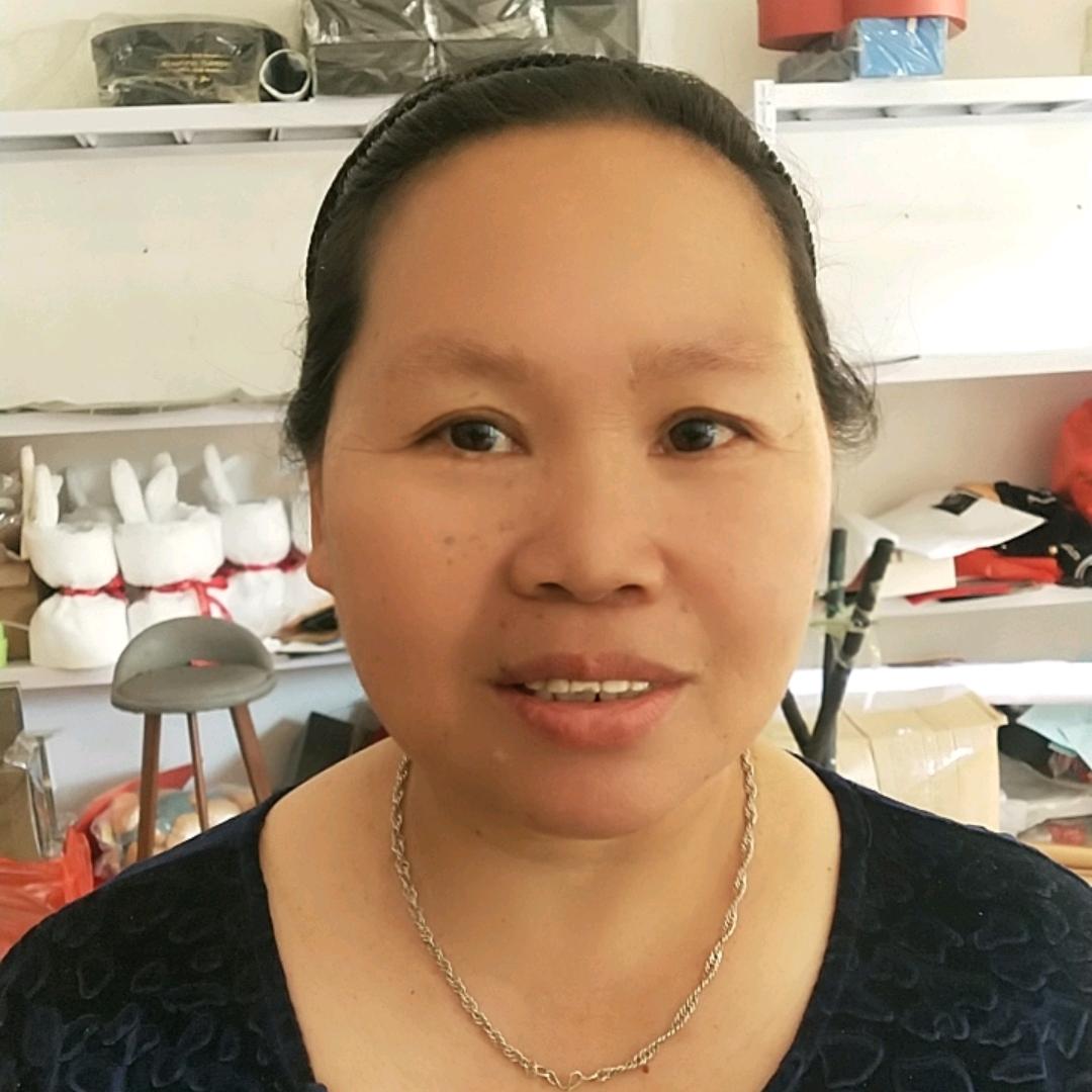 草根姐爱手势舞