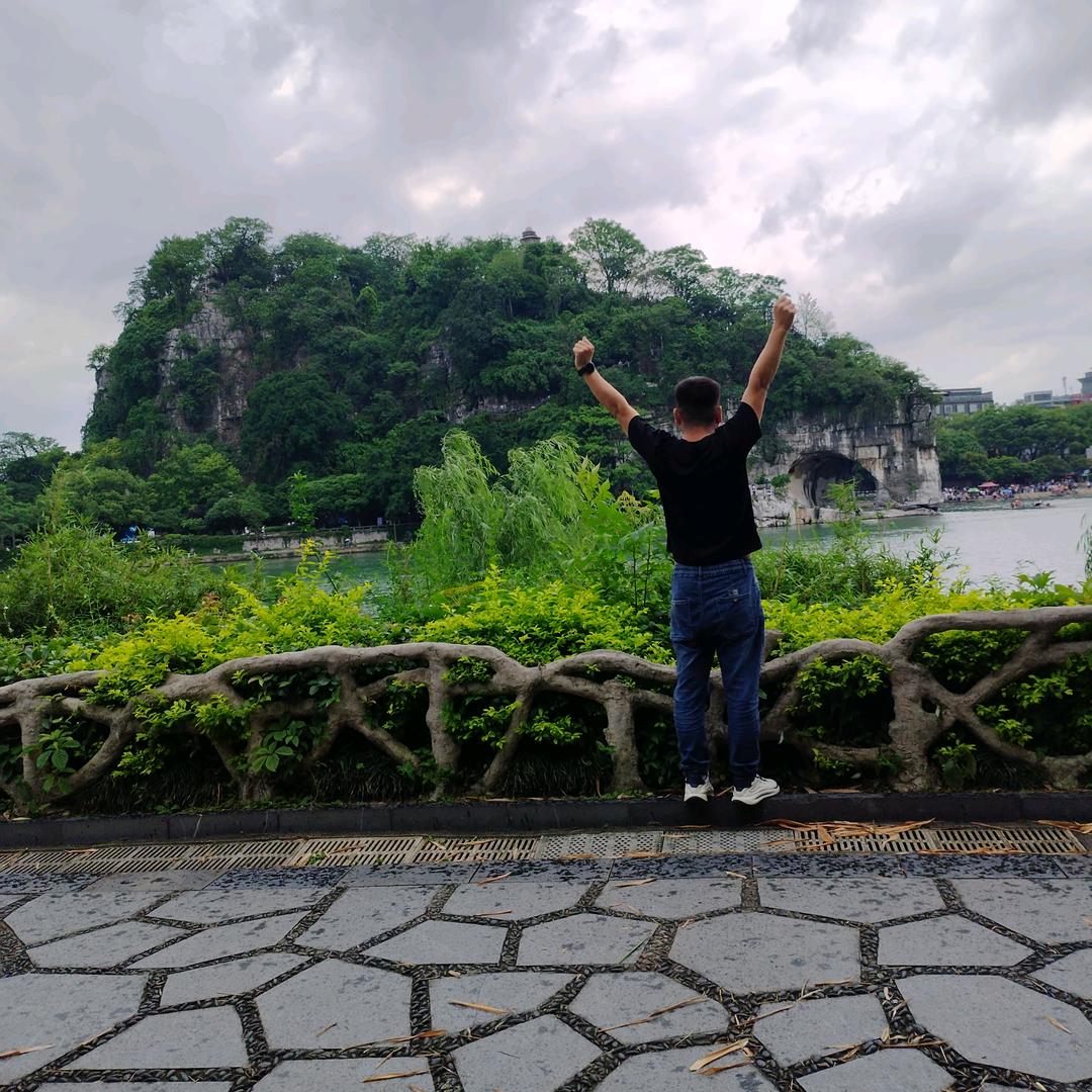 灵睿玻璃贸易！