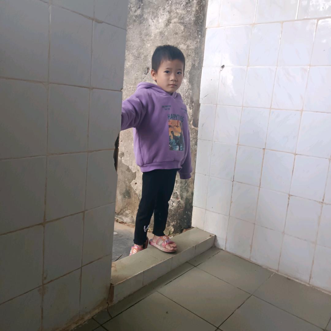 我是金钱宝宝爱钓鱼
