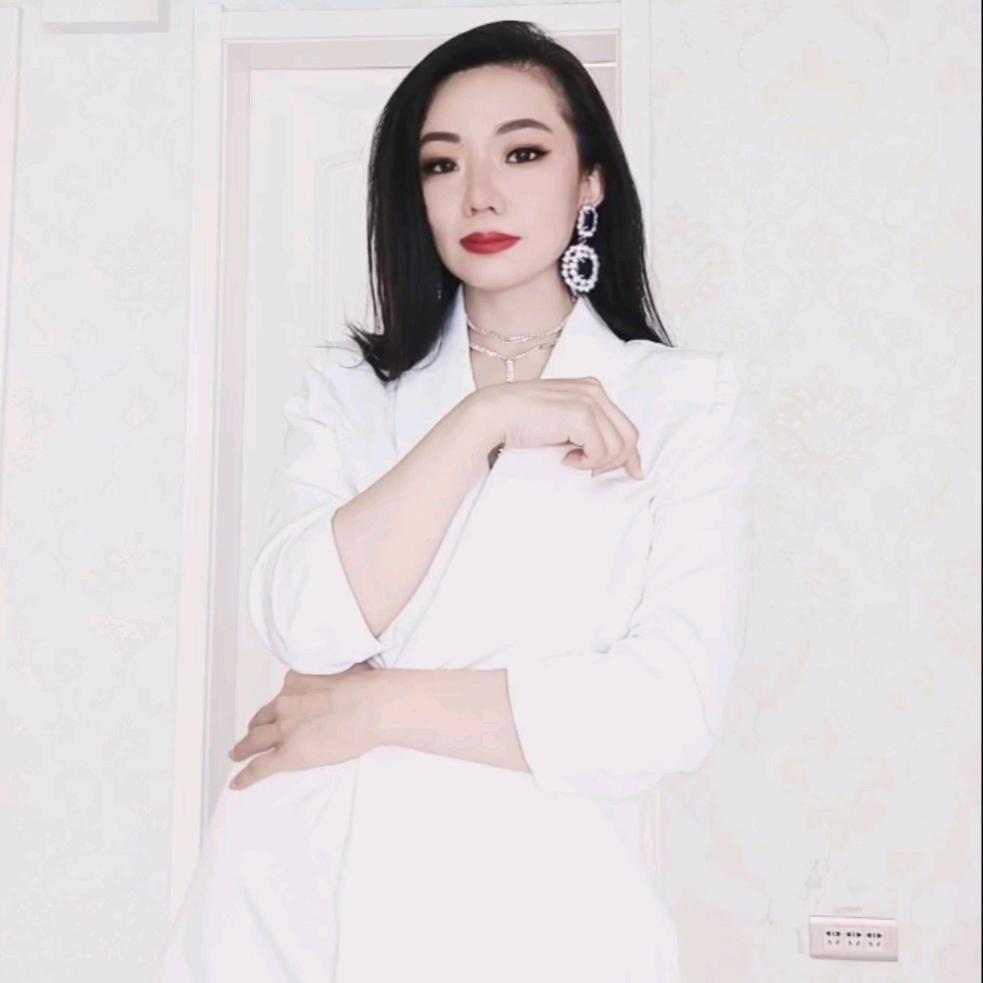 女王爱时尚