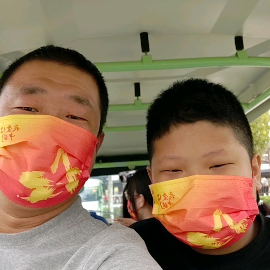 卖西瓜的货车司机