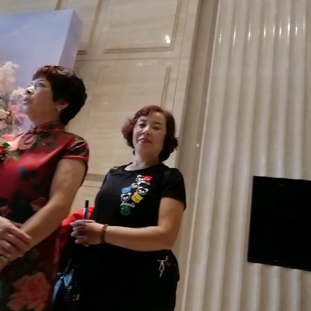 赛龙十字路口勇哥超市，圆圆