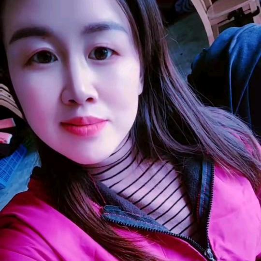 lz勇悦:凉亭众惠服饰李霞