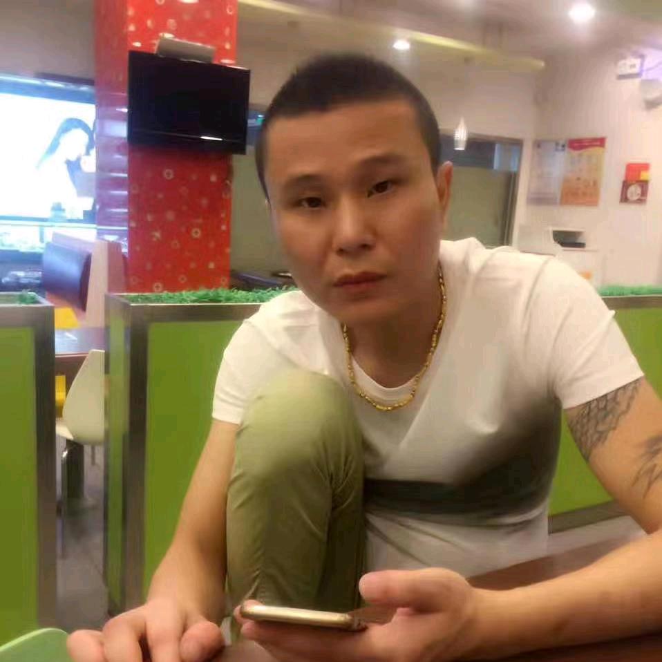 戛纳的叮叮车头像