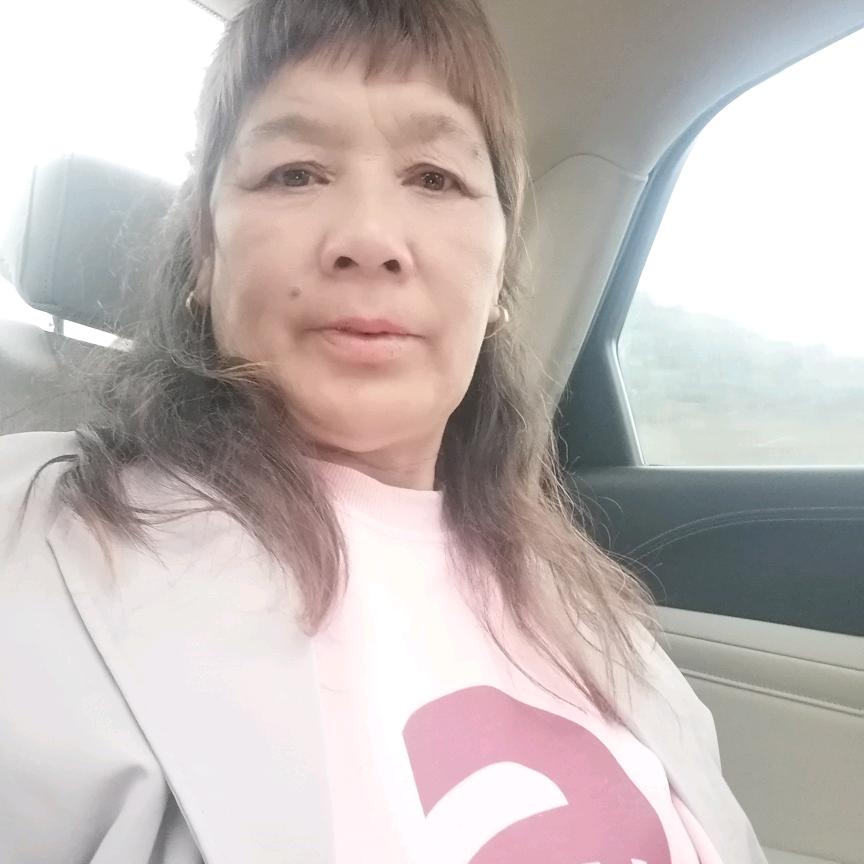 快乐阳光的奶奶