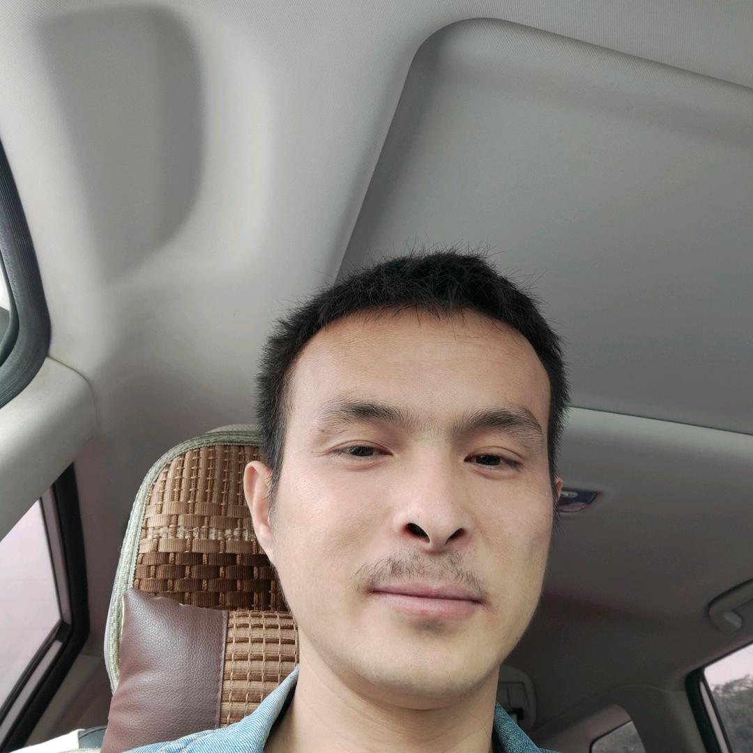 瓷砖扑贴工龙哥
