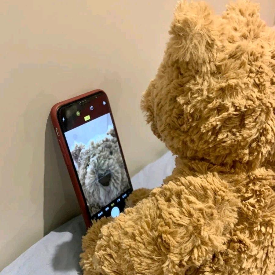 嘻嘻哈哈熬夜了吗