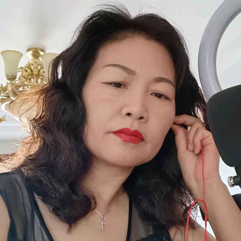 子珍姐（诗忆雨佳）