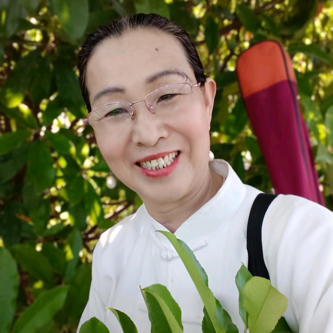 快乐华姐🌹🌹