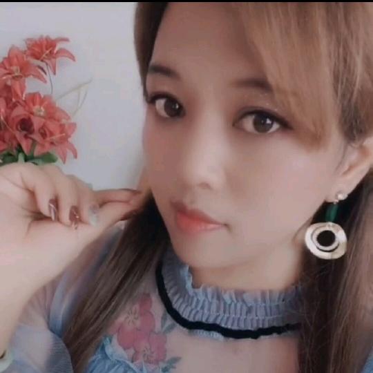 依依❤翡翠💙红蓝宝石💍