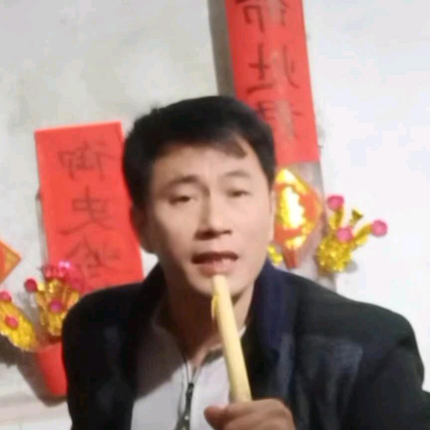 东山板栗哥