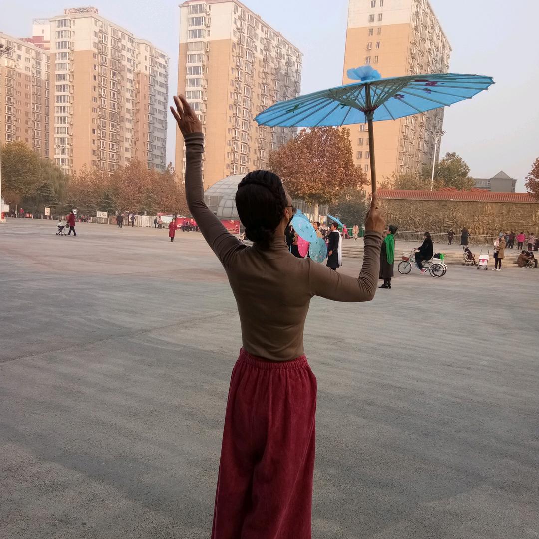 美丽的俊俊