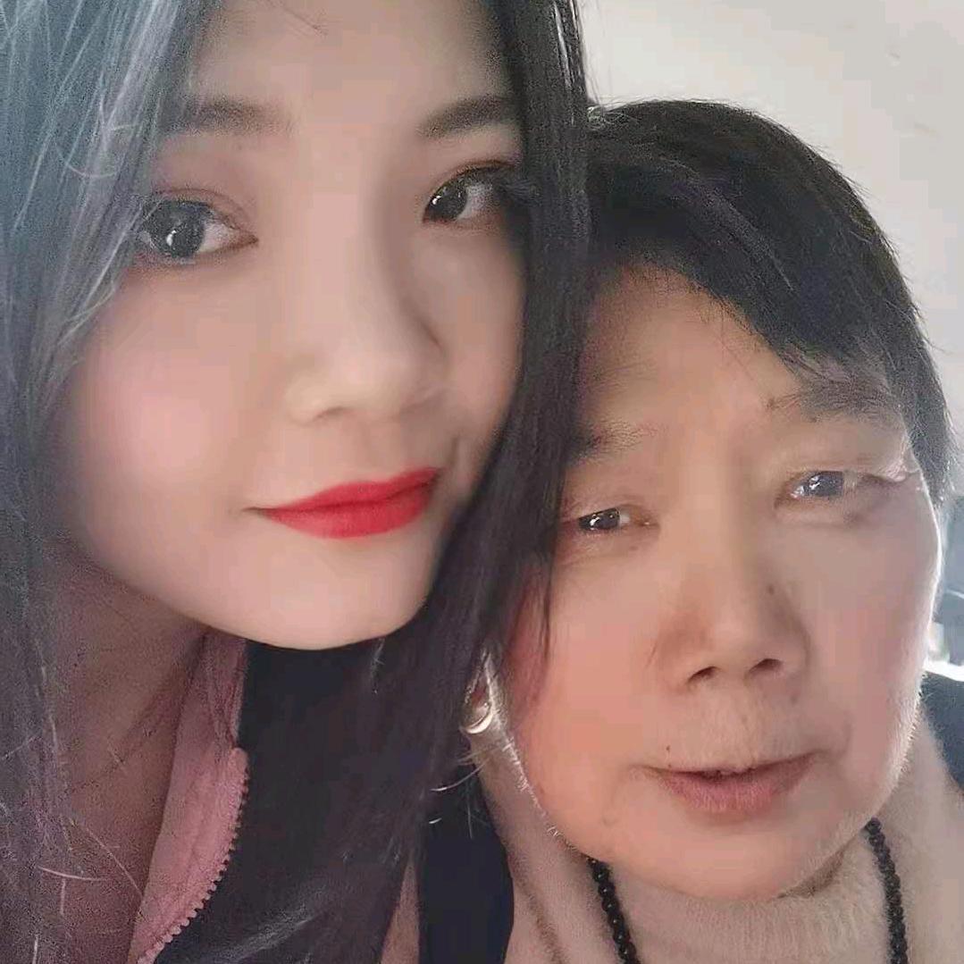 英英最幸福的人