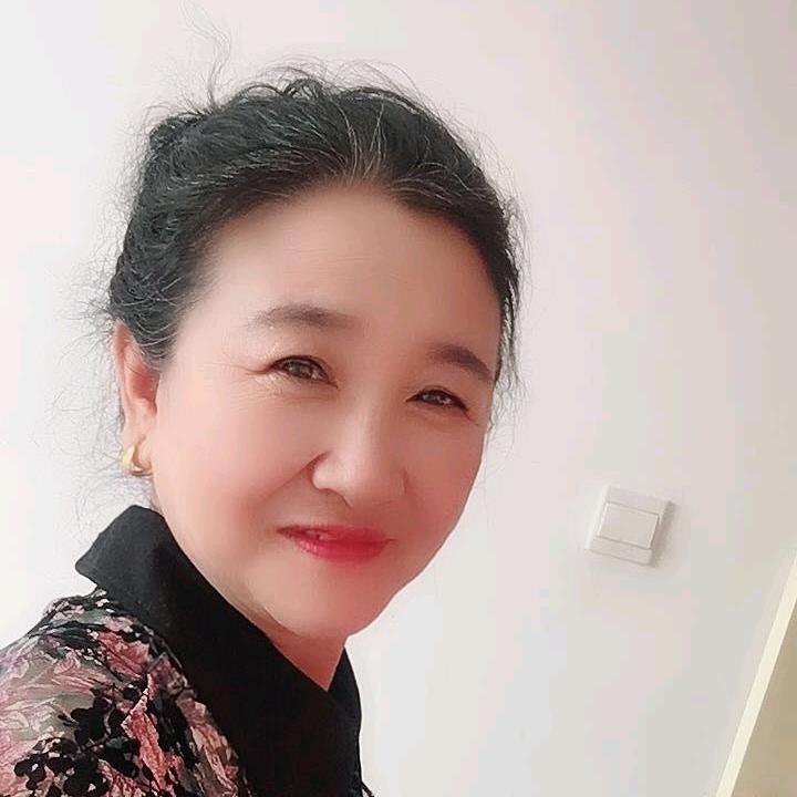 开心的玲子