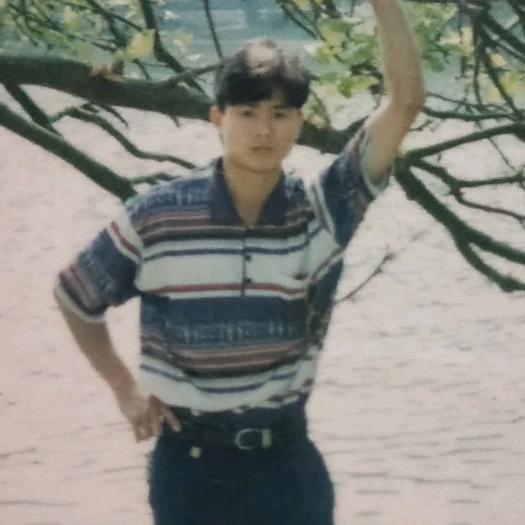 才   打药  散肥   吊运  航测
