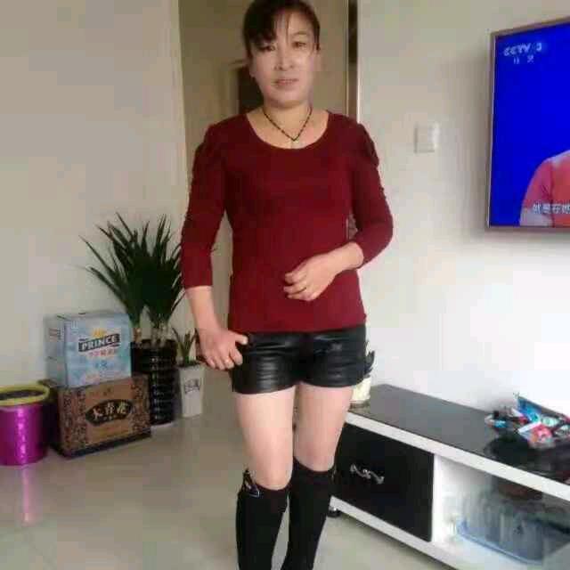 王@红