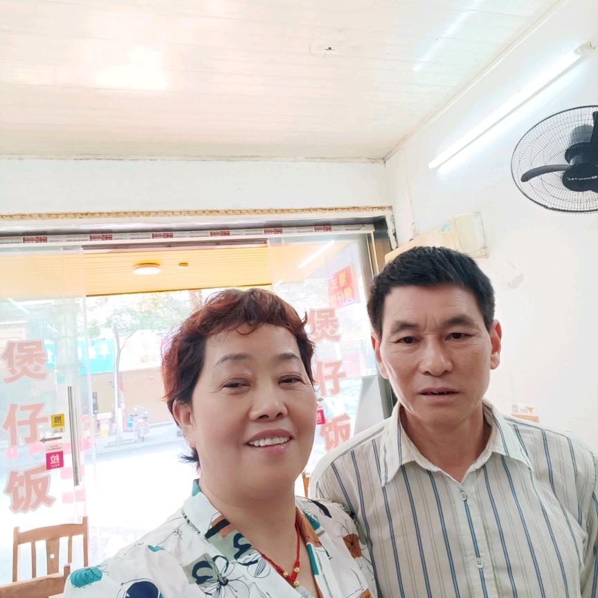 戴着皇冠的女王