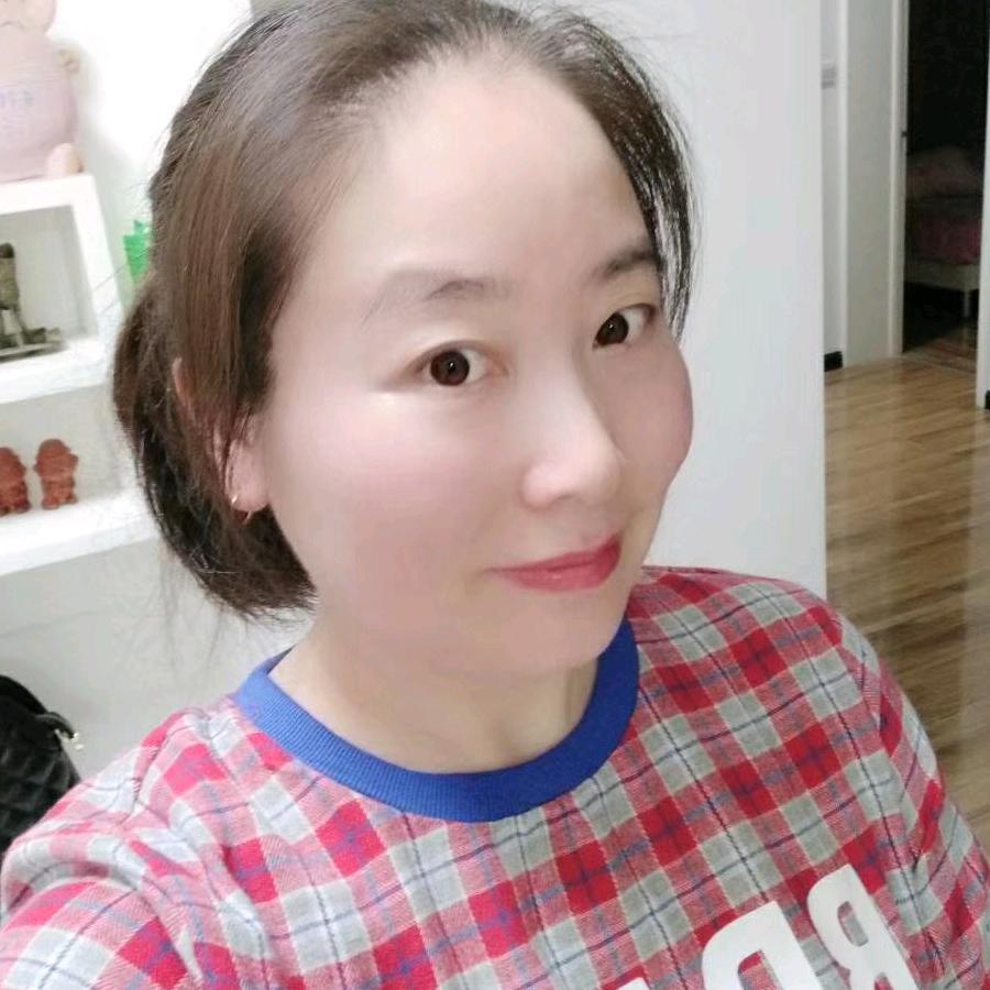 周莉👑237963399
