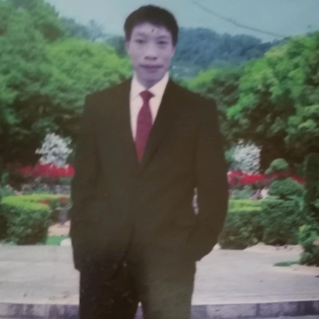 我是个单亲爸爸😍