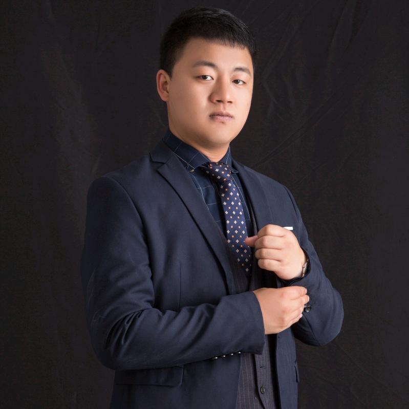 室内设计师屈国春